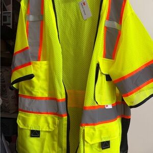 3M Men's High-Visibility Safety Vest - Yellow